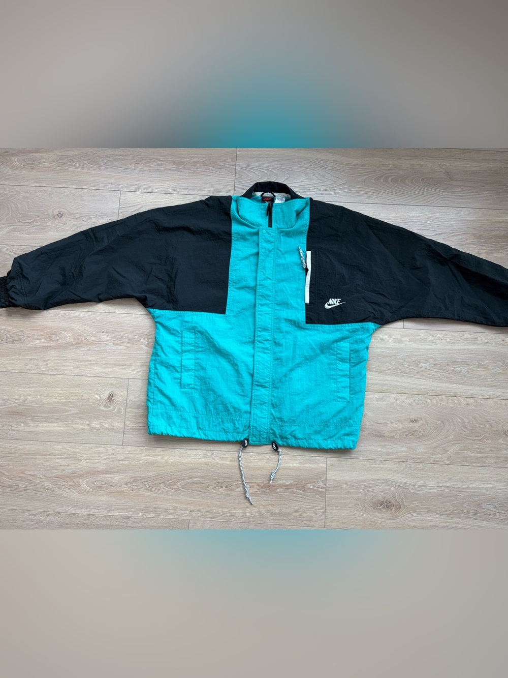 Nike Men’s Black and Teal Colorblock Windbreaker Jacket